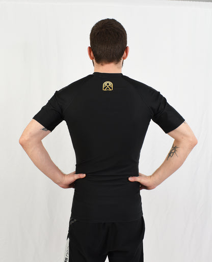 Rashguard manches courtes - "Oeil de Ra" Noir et jaune - Solar